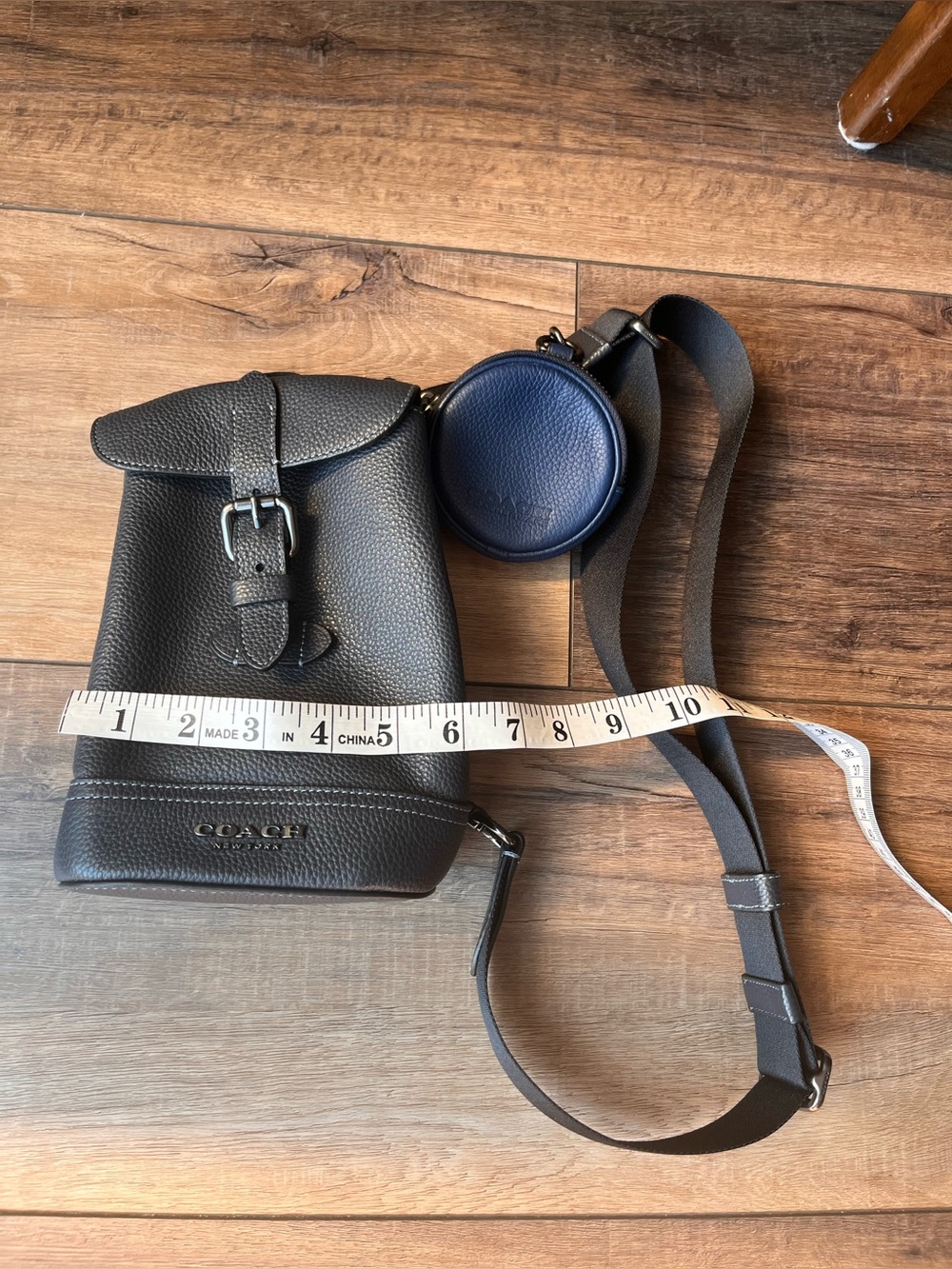 Coach Navy Pebble Leather Navy Crossbody Sling Bag with Clip on Circle Pouch! - Picture 11 of 16